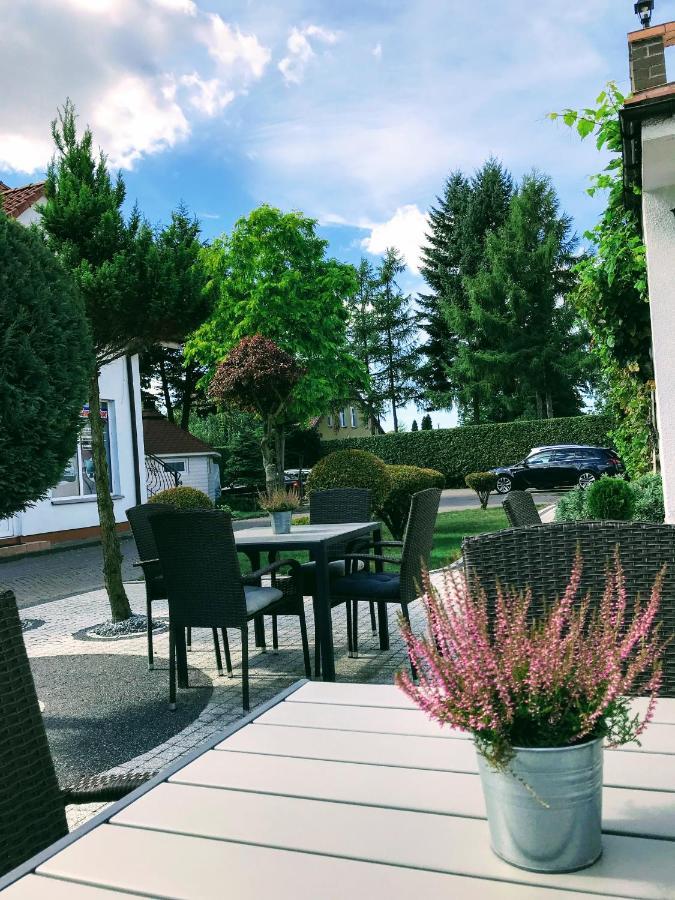 Gjestgiverier Pod Wozem Trzebiatow nad Rega